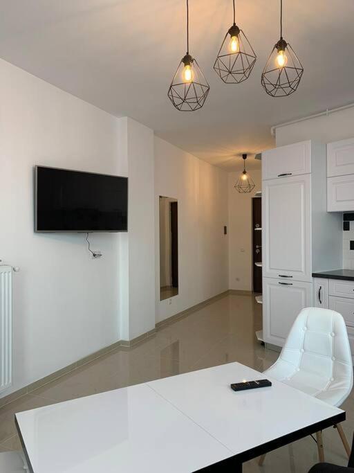 Cozy Apartment In The Center Of Cluj-Napoca Exterior photo